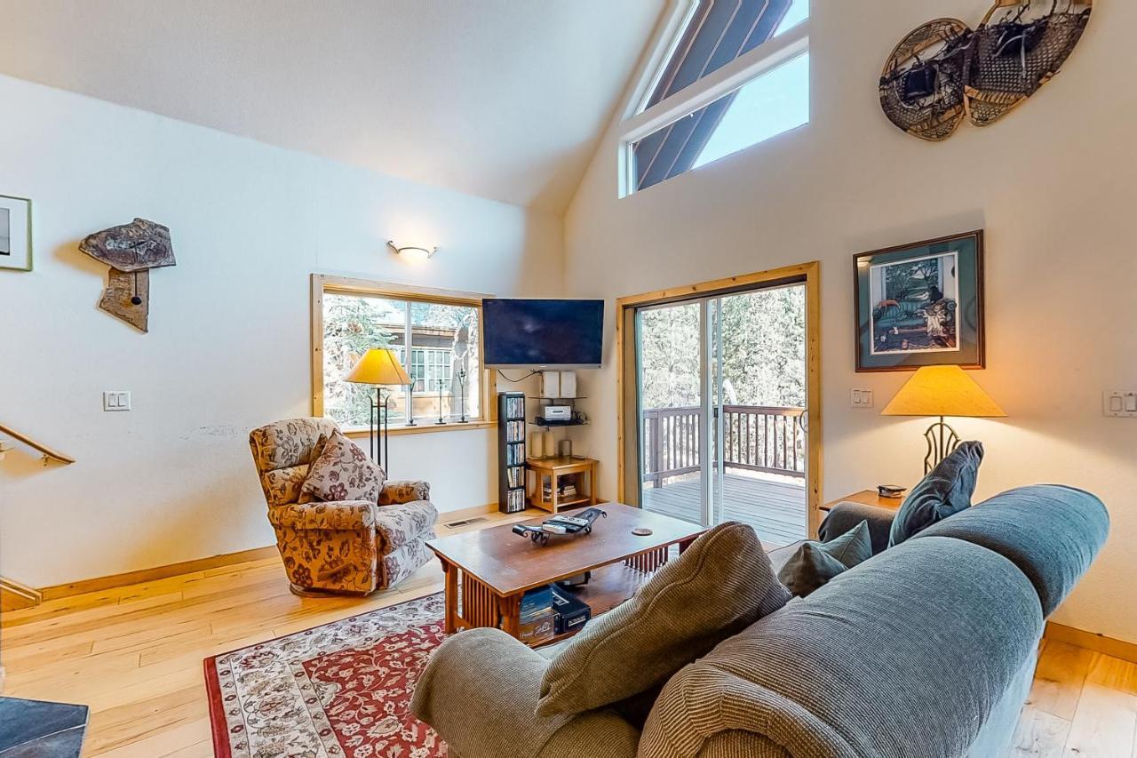 Serene Family Cabin Soda Springs Exterior photo
