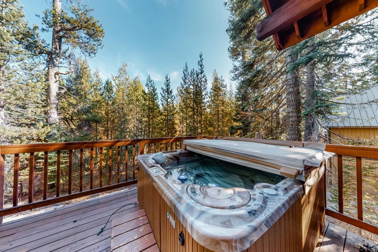 Serene Family Cabin Soda Springs Exterior photo
