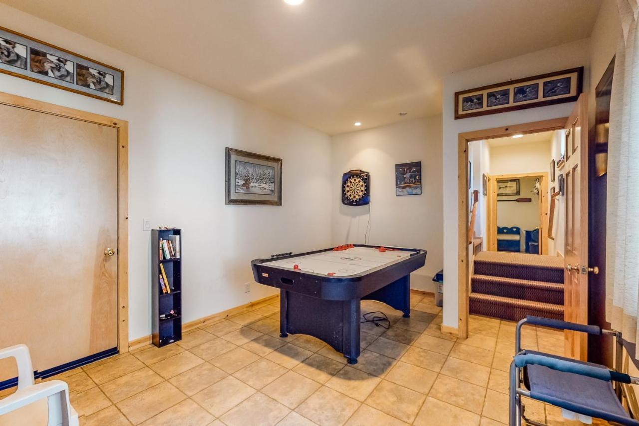 Serene Family Cabin Soda Springs Exterior photo