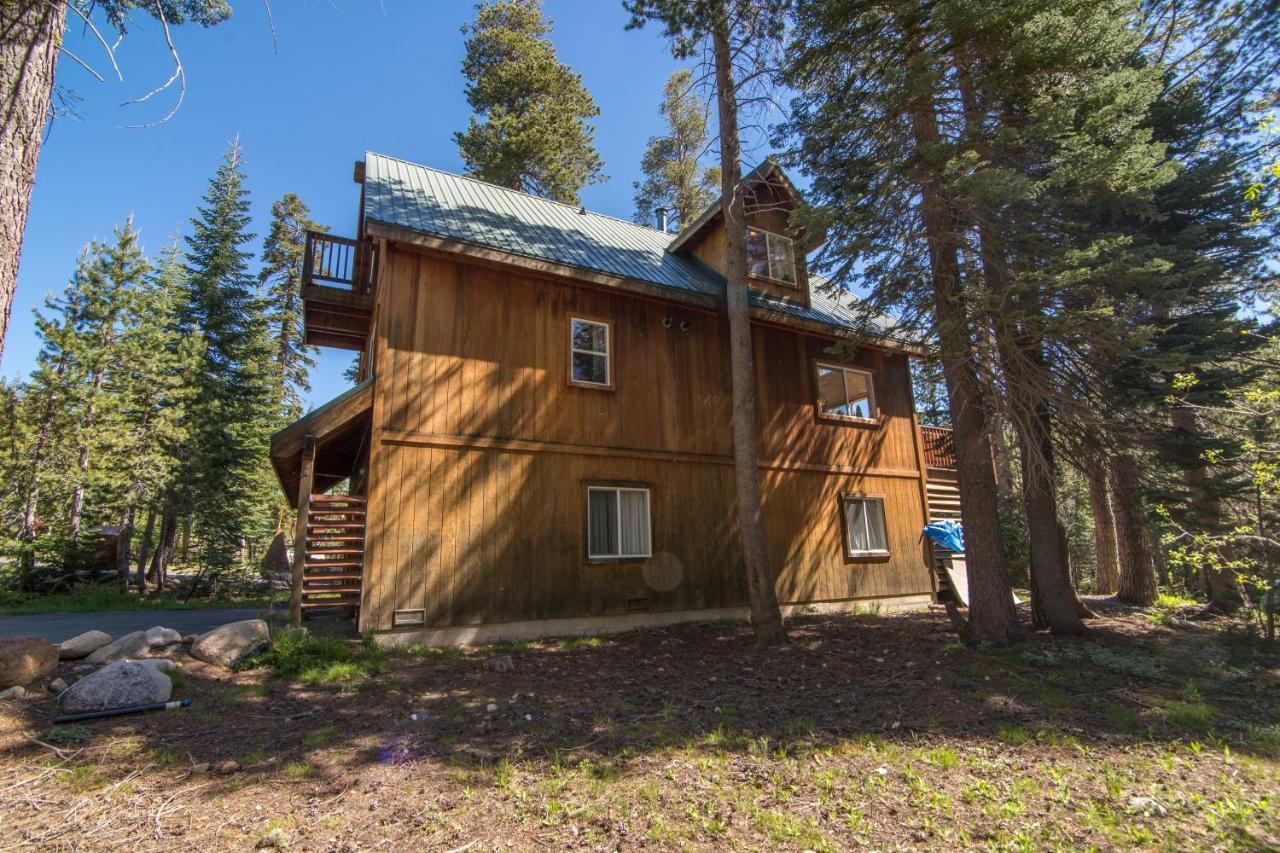Serene Family Cabin Soda Springs Exterior photo