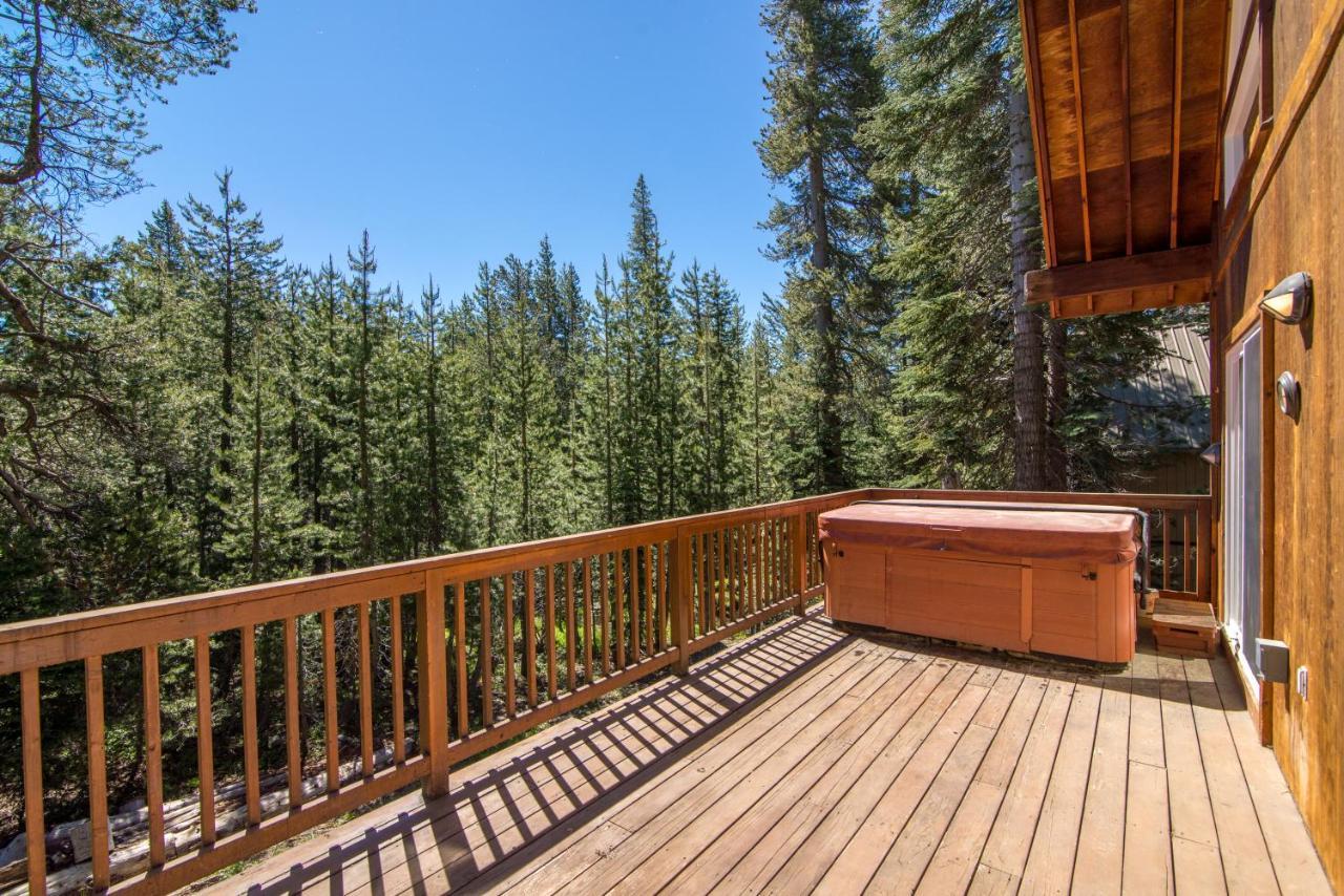 Serene Family Cabin Soda Springs Exterior photo