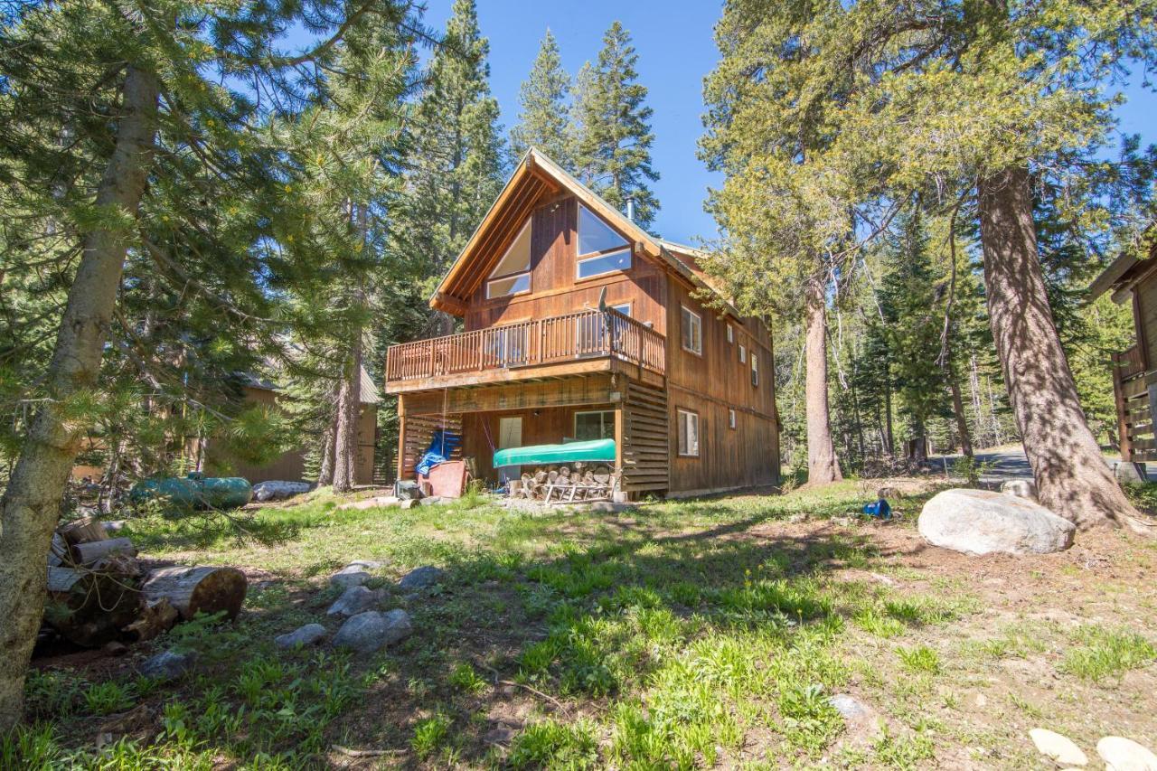 Serene Family Cabin Soda Springs Exterior photo